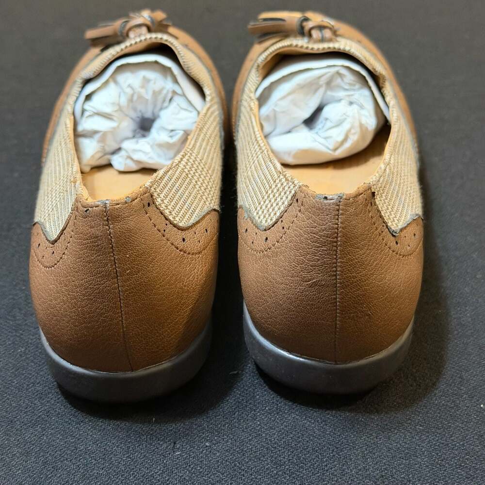 Eastview Two-Tone Tassel Loafers with Houndstooth Detail - Picture 3 of 8